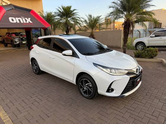 TOYOTA YARIS 1.5 16V FLEX XLS MULTIDRIVE TOYOTA YARIS 1.5 16V FLEX XLS MULTIDRIVE